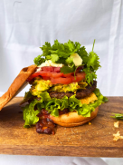 7 skonių meksikietiškas burgeris